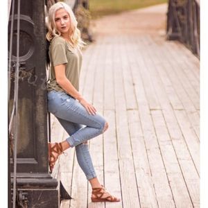 Meet your Posher, Ellie